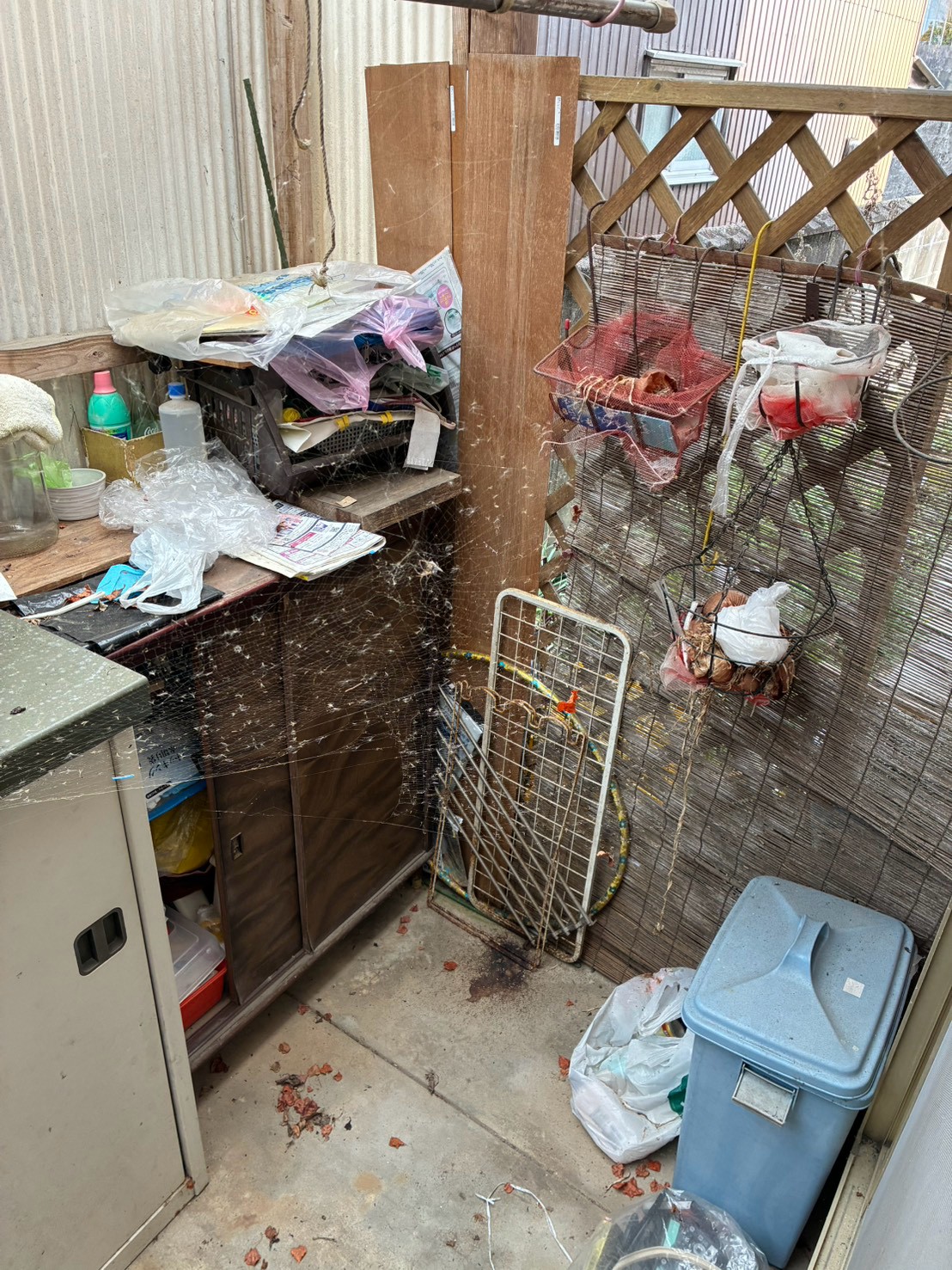 H・A様宅 作業前:屋外流し台まわり