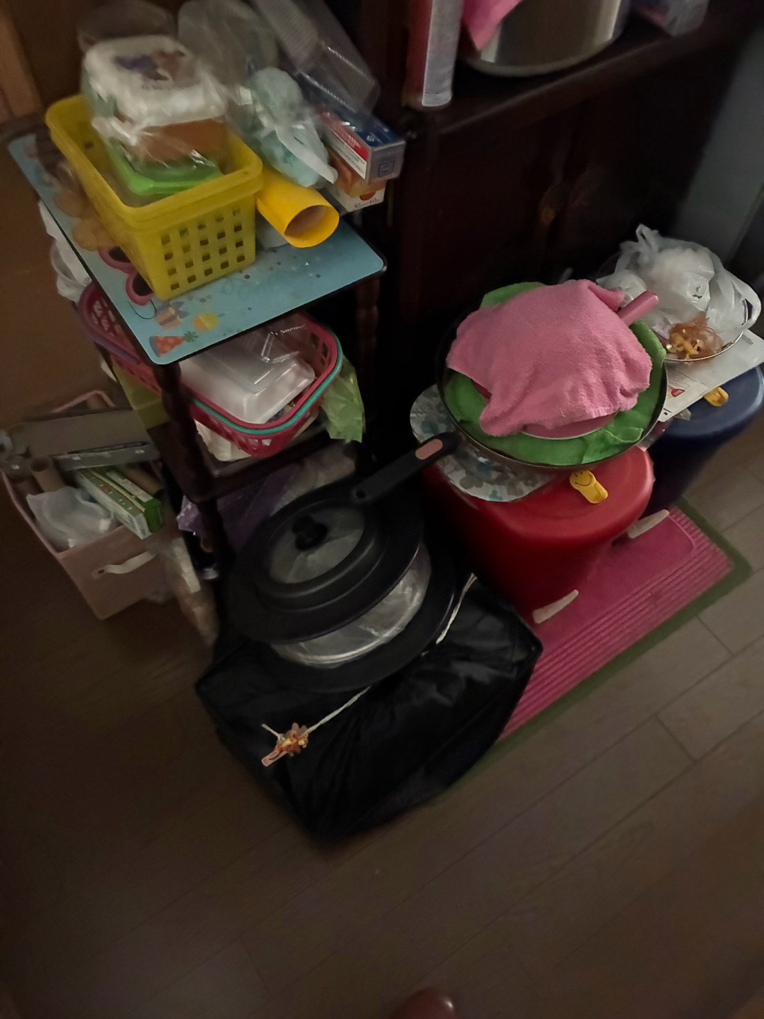 H・I様宅 作業前:玩具などの生活用品